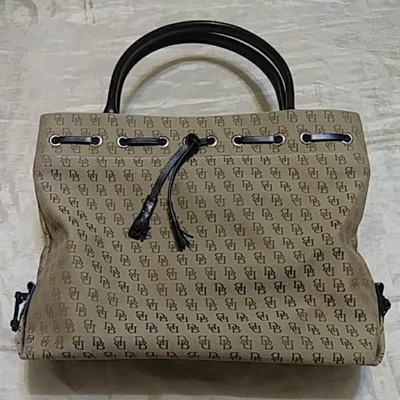 Dooney & Bourke Handbags - Dooney & Bourke Tassel Tote Bag